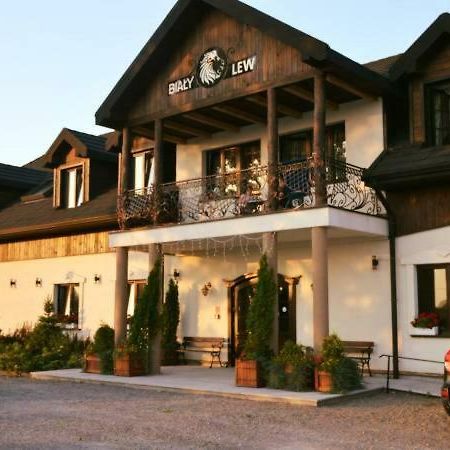 Osrodek Bialy Lew Bed & Breakfast Wojciechow  Eksteriør bilde