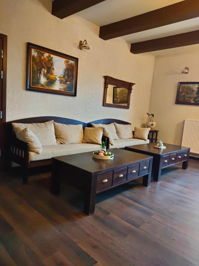 Osrodek Bialy Lew Bed & Breakfast Wojciechow  Eksteriør bilde