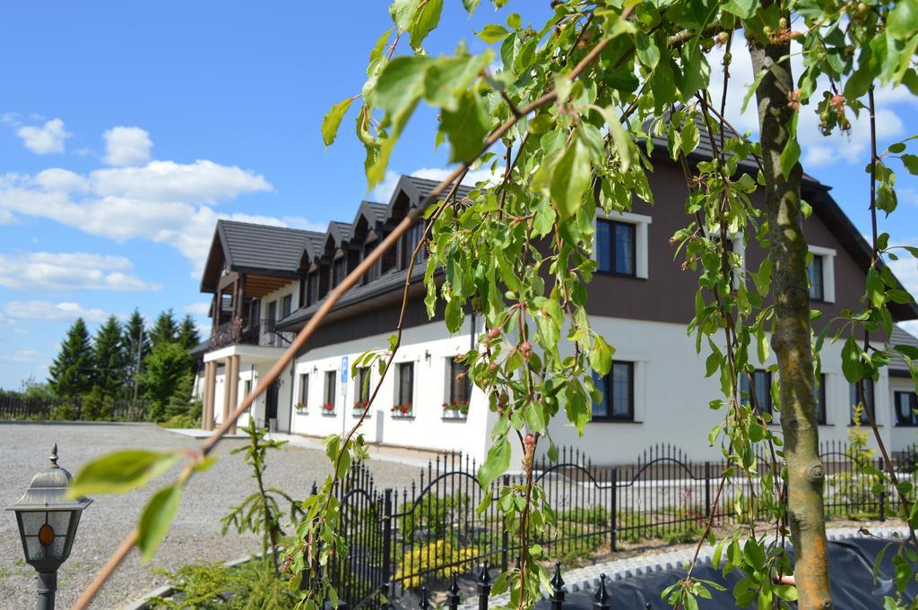 Osrodek Bialy Lew Bed & Breakfast Wojciechow  Eksteriør bilde