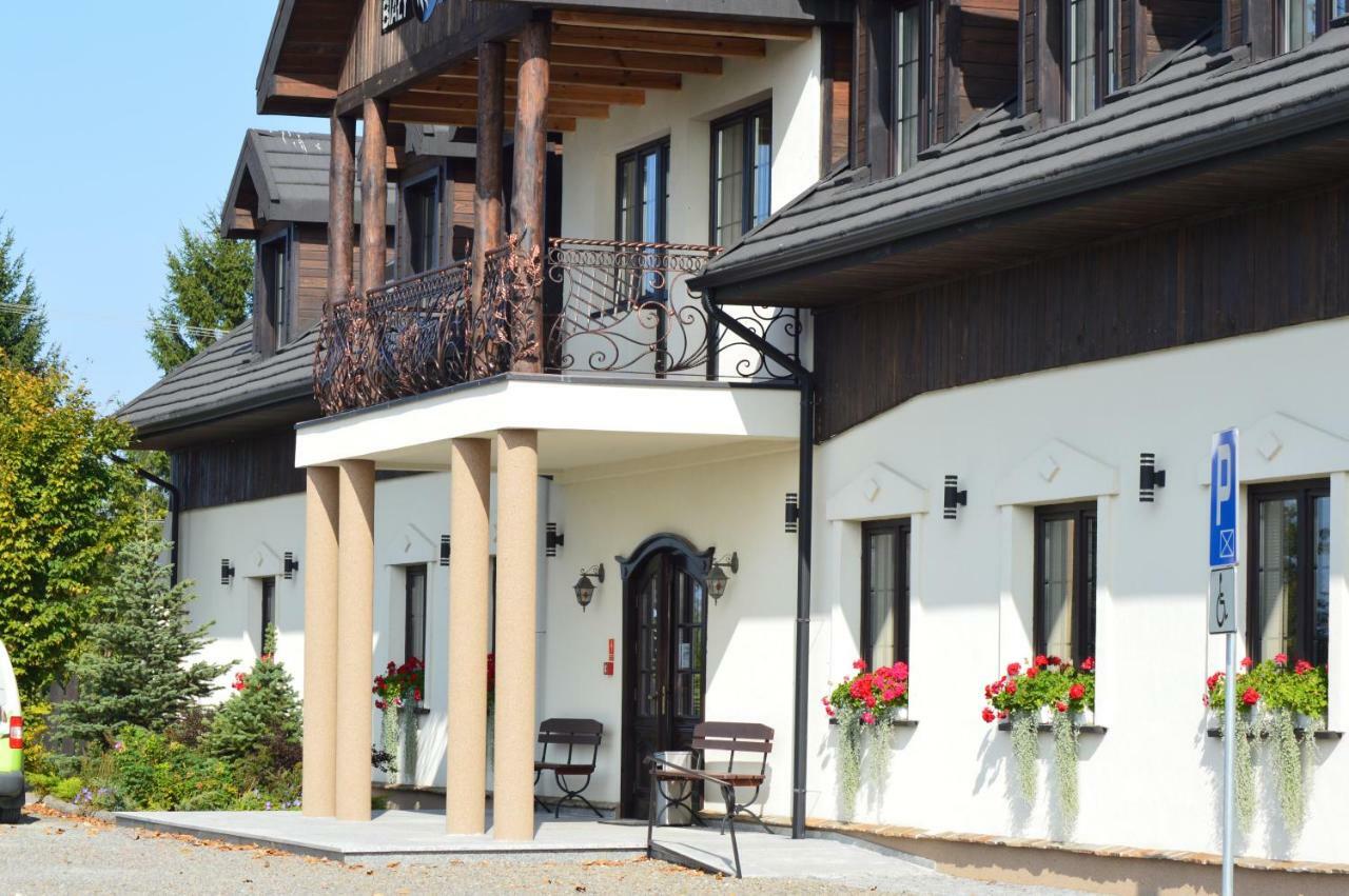 Osrodek Bialy Lew Bed & Breakfast Wojciechow  Eksteriør bilde